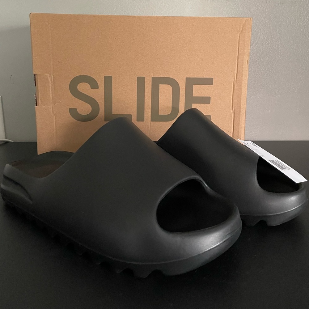 Yeezy Slides Men Size 10